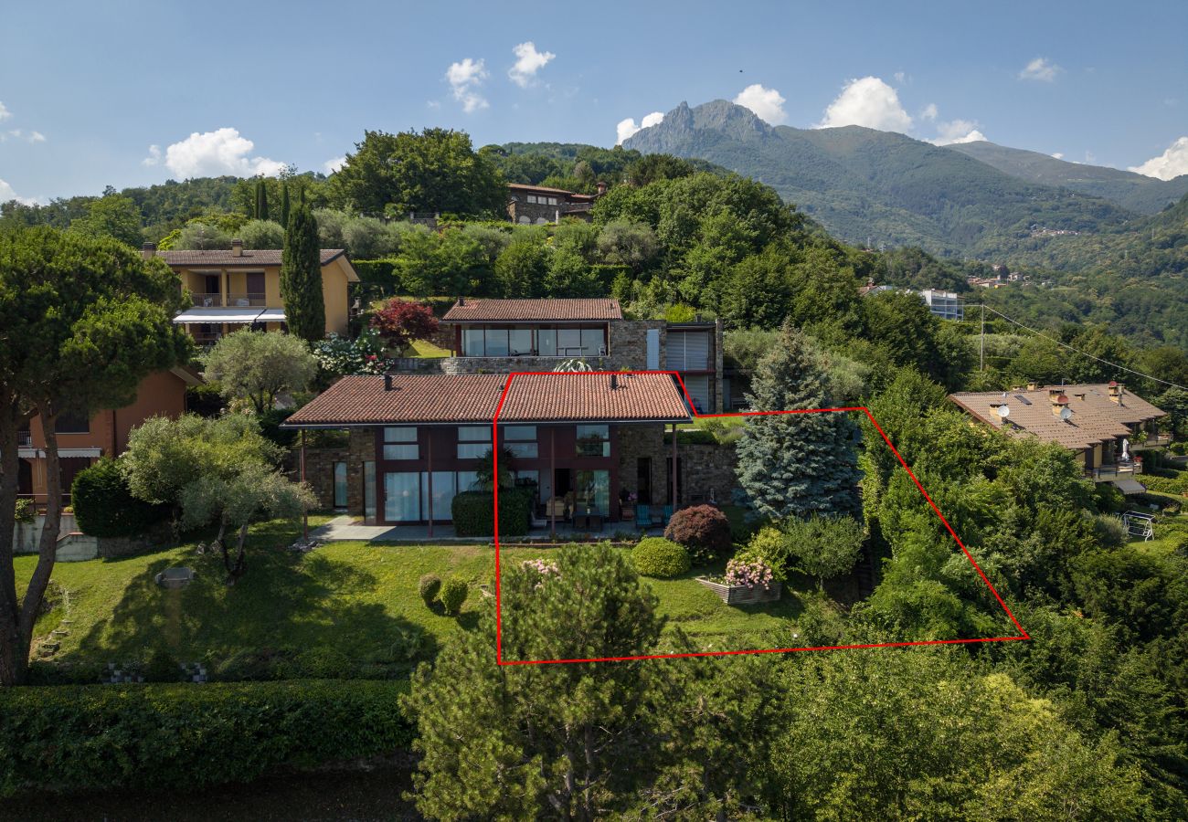 Appartamento a Menaggio - Villa Susanna with Pool & Lake Como View