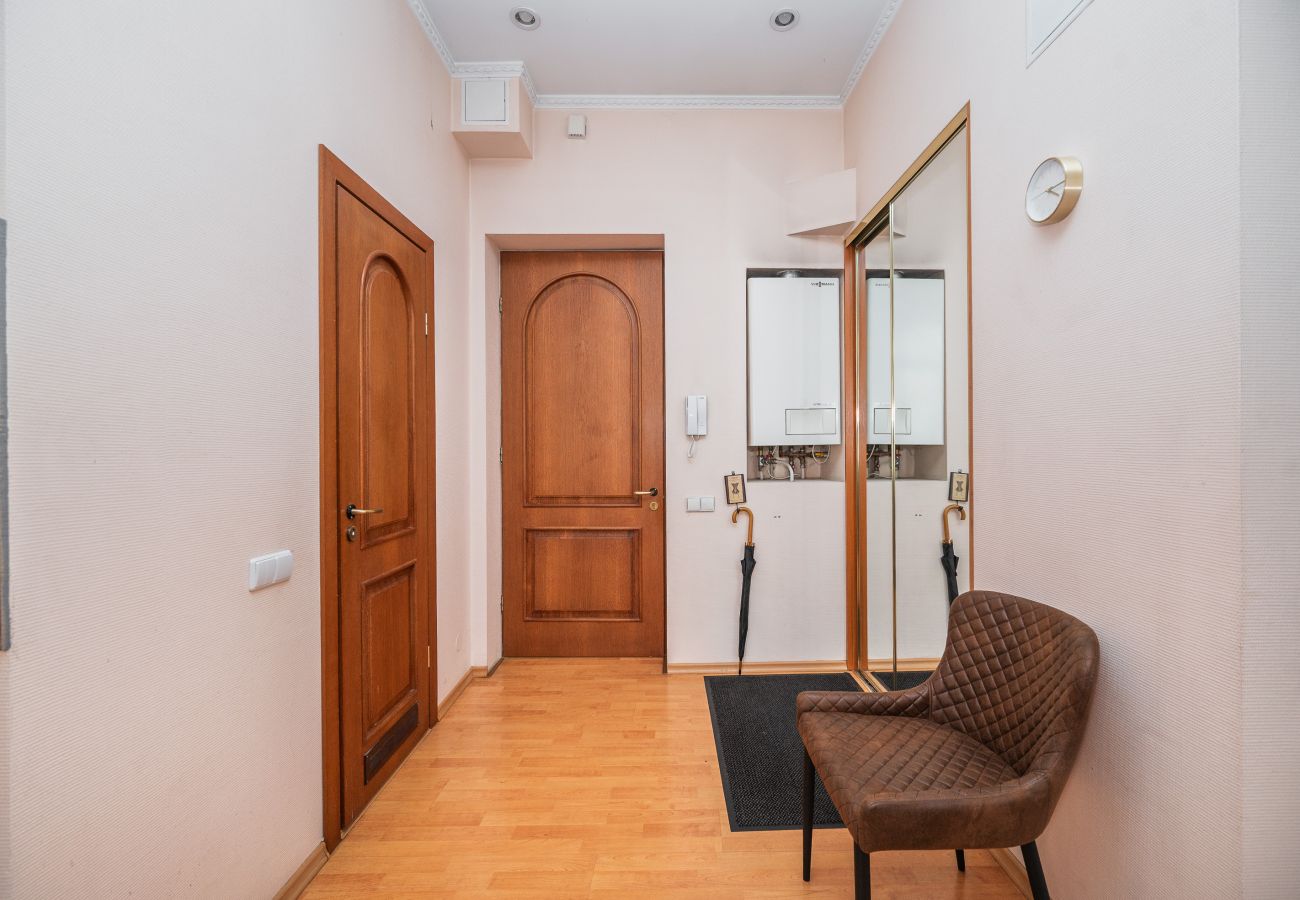 Apartamento em Vilnius - Heritage 1 Bedr Apartment by the Gates of Dawn
