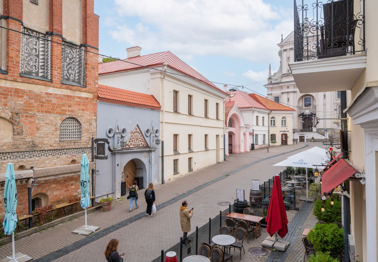 Apartamento em Vilnius - Heritage 1 Bedr Apartment by the Gates of Dawn