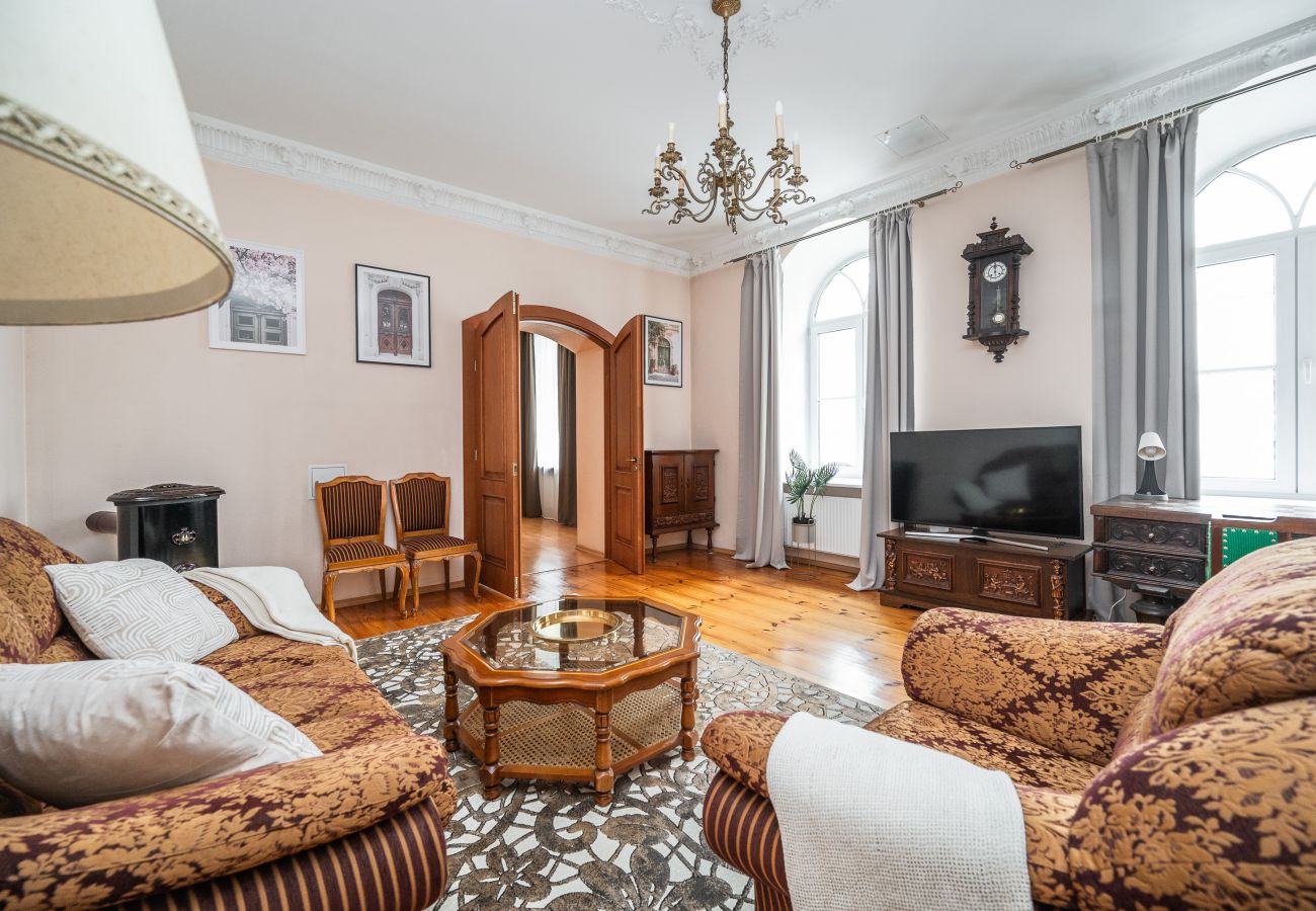 Apartamento em Vilnius - Heritage 1 Bedr Apartment by the Gates of Dawn