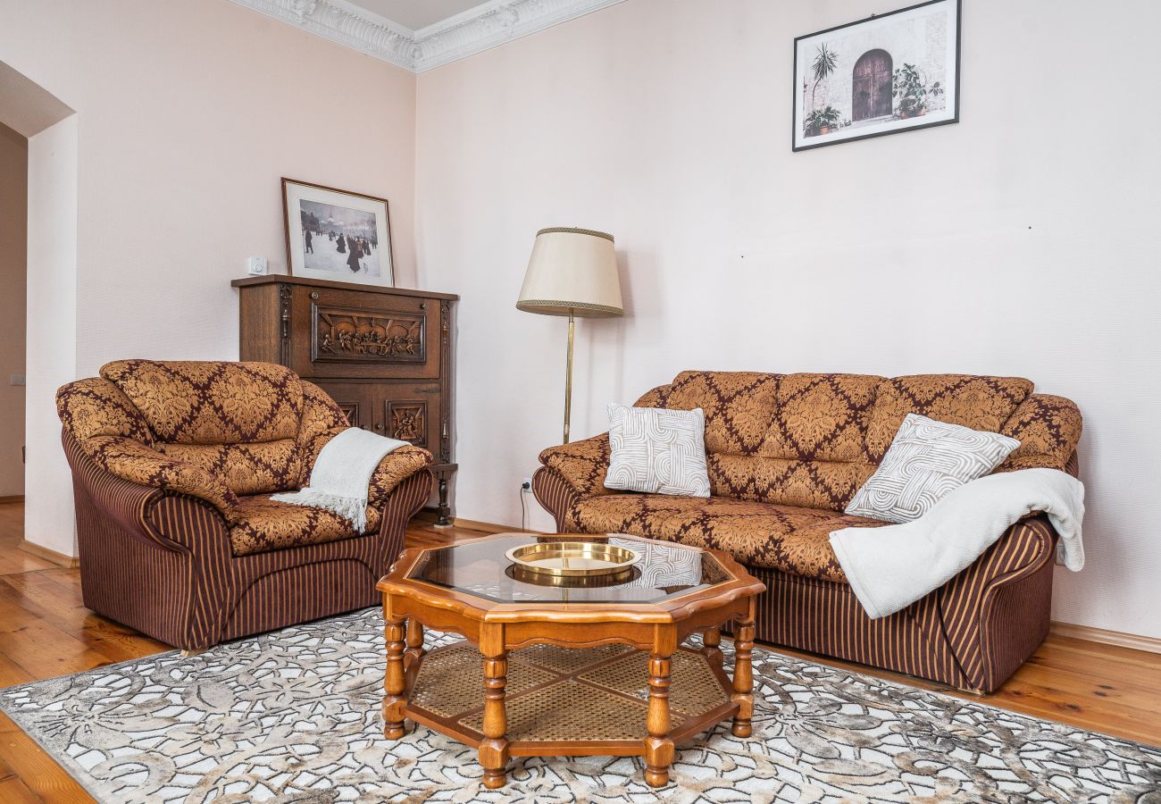 Apartamento em Vilnius - Heritage 1 Bedr Apartment by the Gates of Dawn
