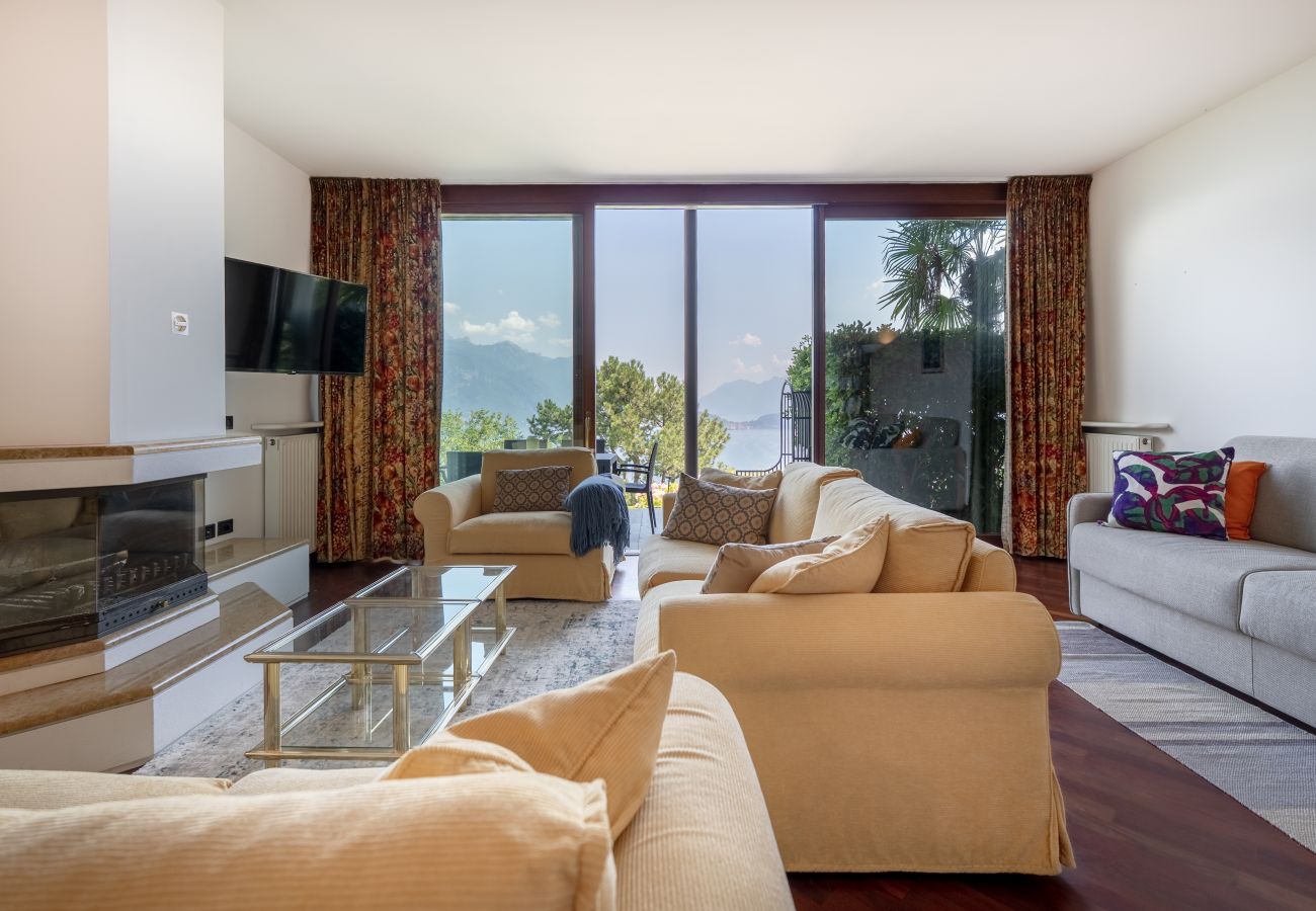 Apartamento em Menaggio - Villa Susanna with Pool & Lake Como View