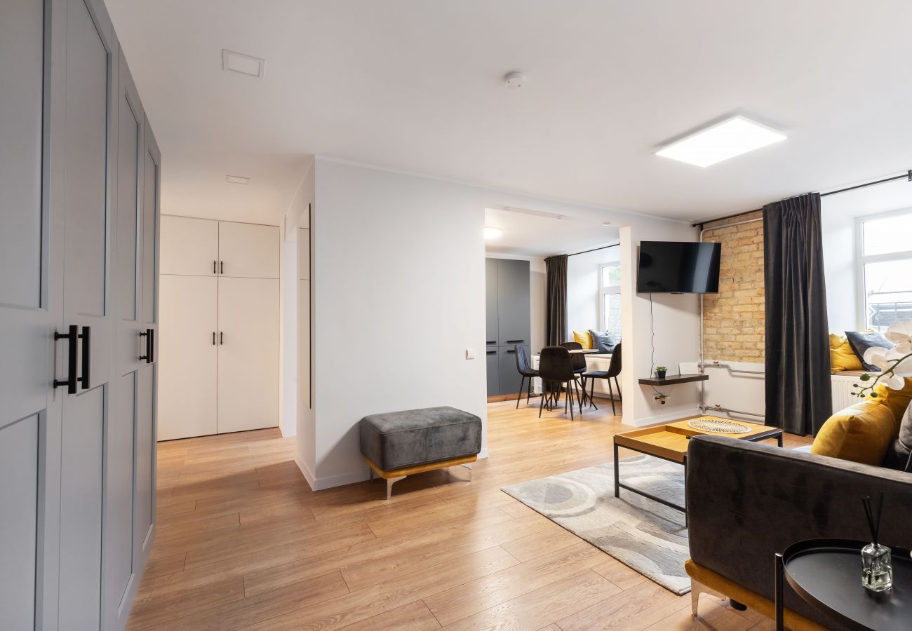 Lejlighed i Vilnius - Newly Refurbished Lukiskiu Square Apartment