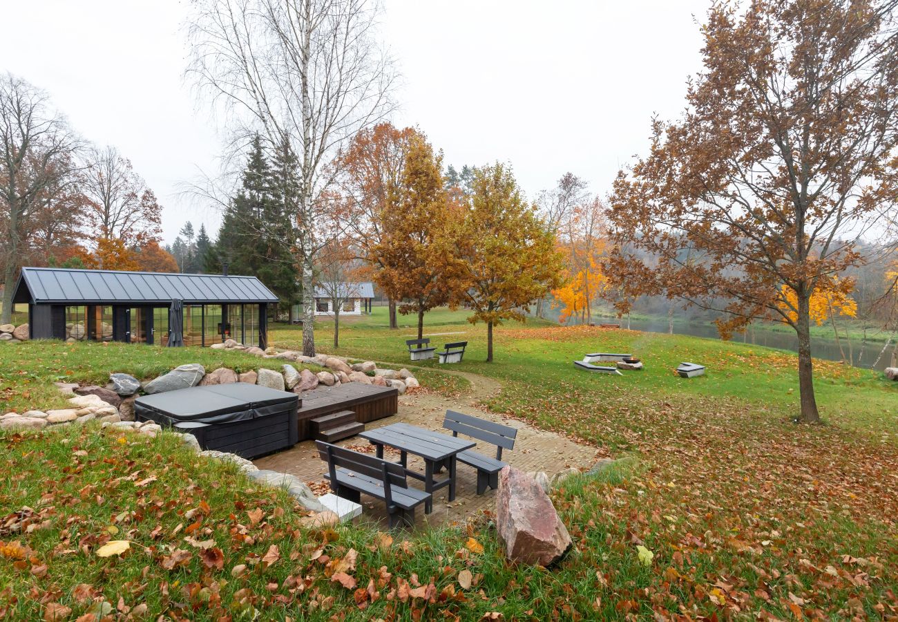 Houten huisje in Nemenčinė - Villa Rest.Art Sauna House