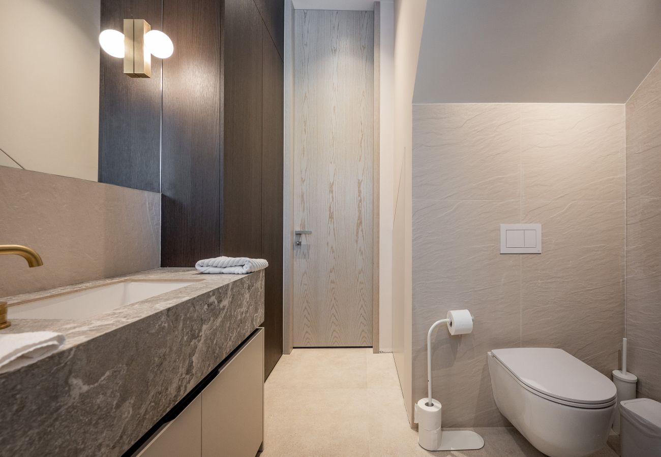 Appartement in Vilnius - Calm Central Retreat A with Parking