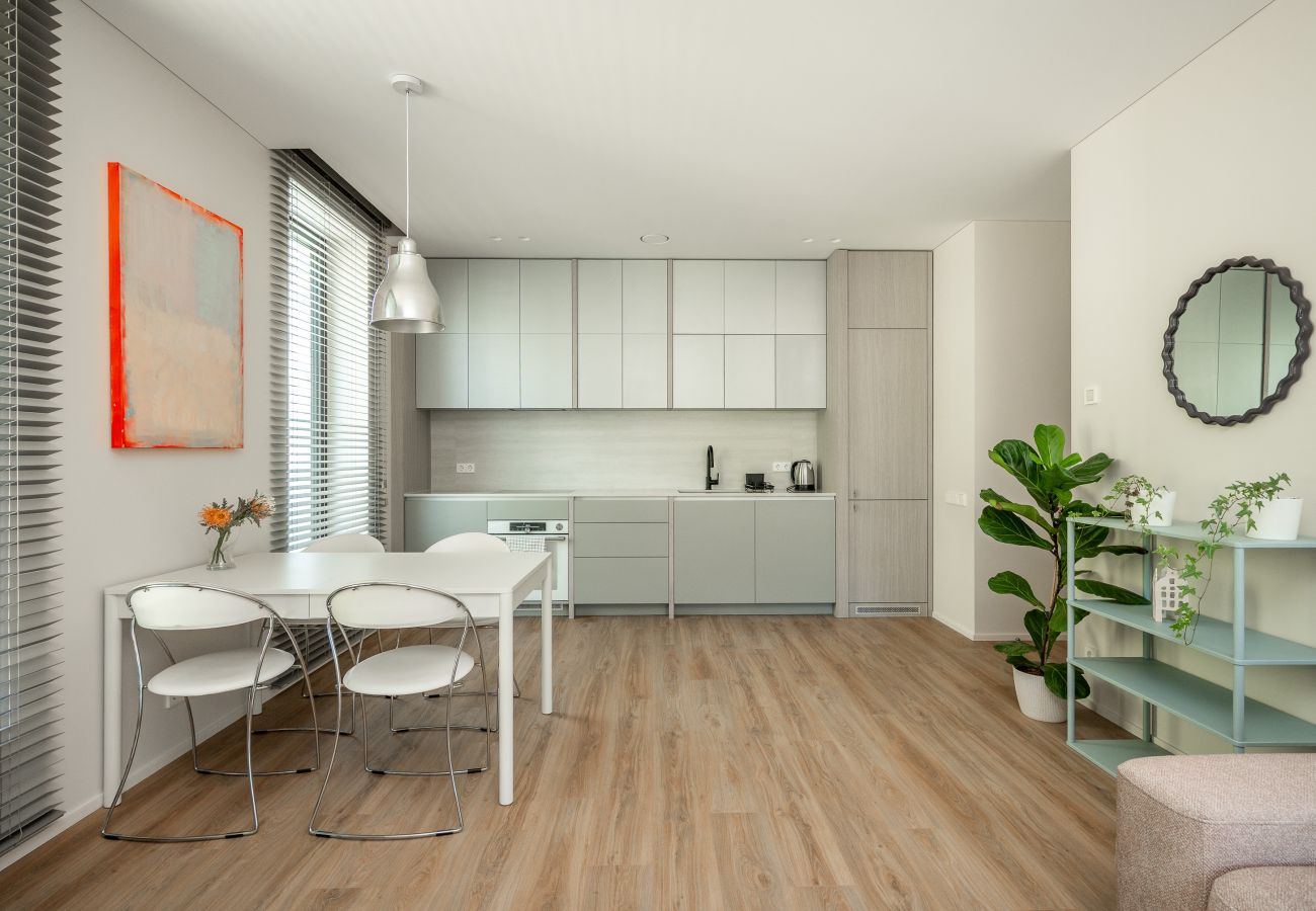 Appartement in Vilnius - Calm Central Retreat B with Parking