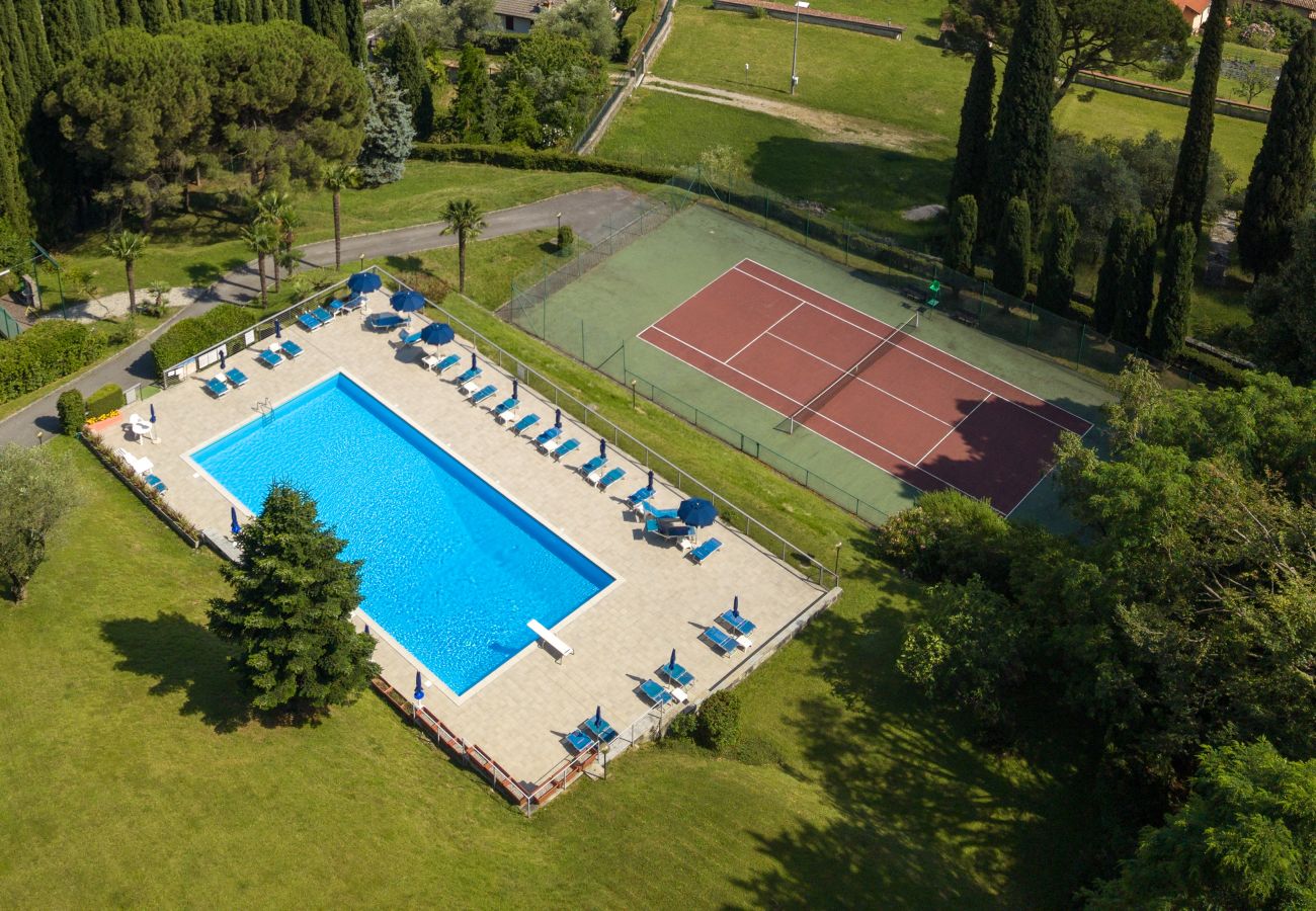 Appartement à Menaggio - Villa Susanna with Pool & Lake Como View
