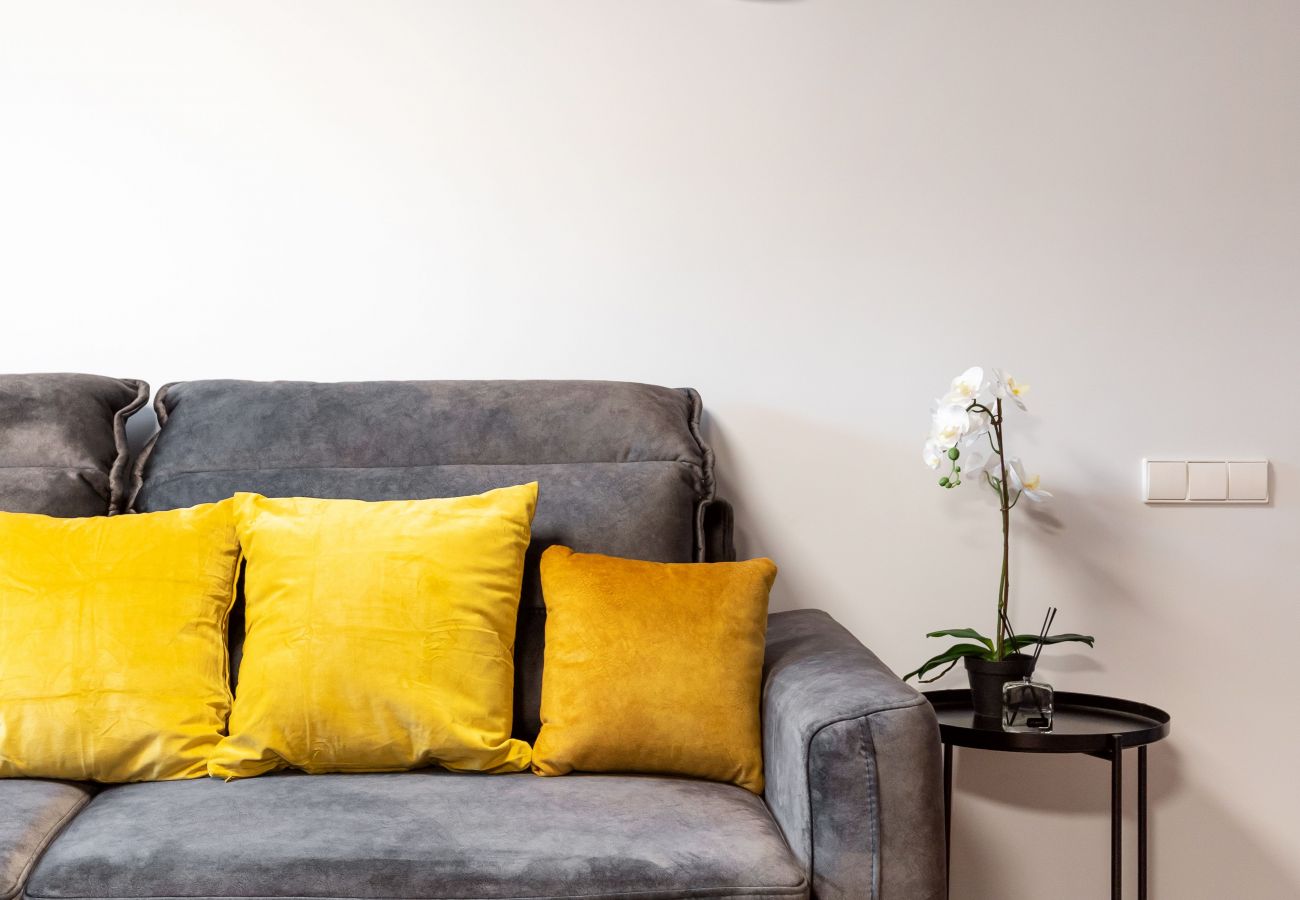 Leilighet i Vilnius - Newly Refurbished Lukiskiu Square Apartment