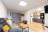 Leilighet i Vilnius - Newly Refurbished Lukiskiu Square Apartment