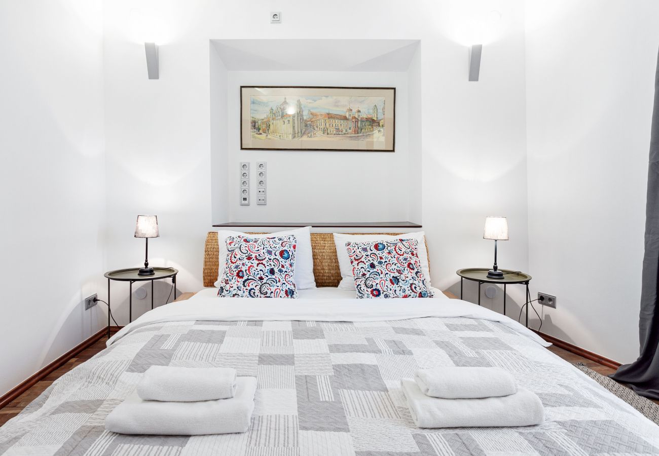 Ferienwohnung in Vilnius - Saint Ignoto's Bright 1 Bedroom Apartment