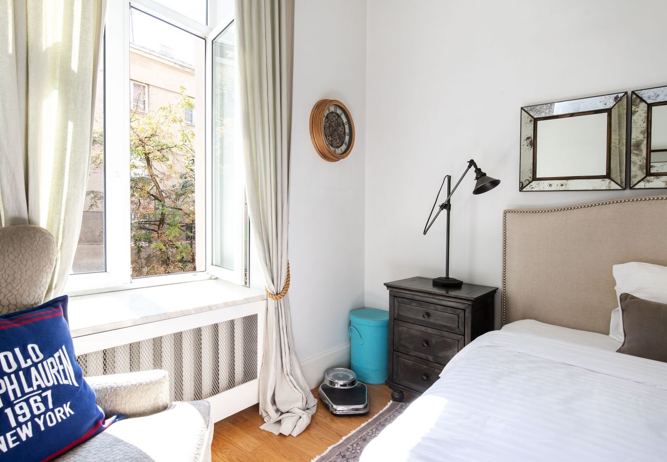 Ferienwohnung in Vilnius - 2 Bedroom Apartment with R. Lauren Accessories