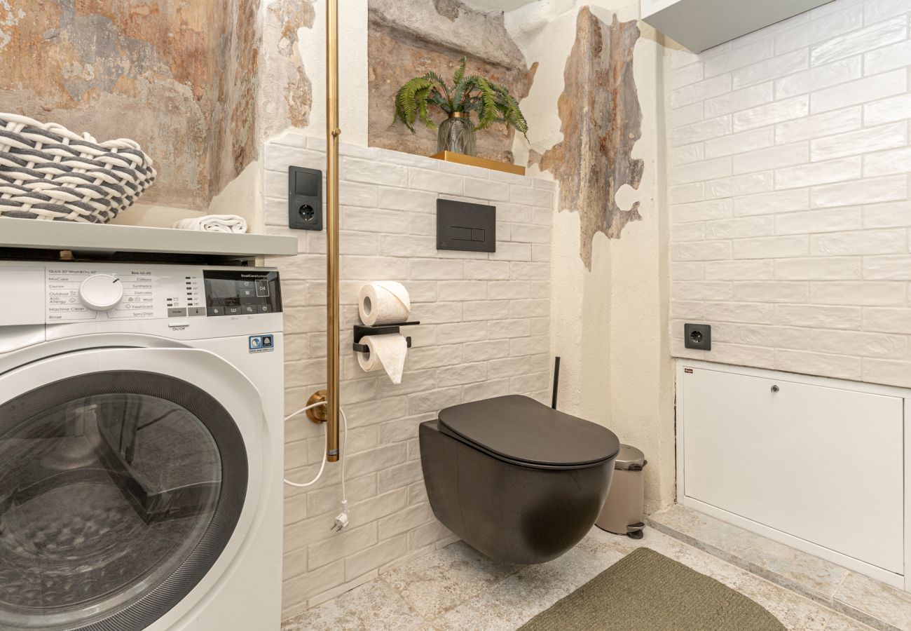 Ferienwohnung in Vilnius - Reformatu Square Apartment by Reside Baltic