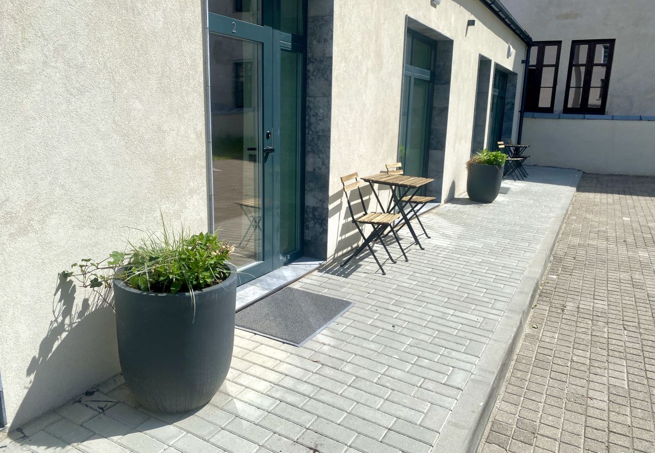 Ferienwohnung in Vilnius - Newly Furnished Vilnius Town Hall Apartment 103