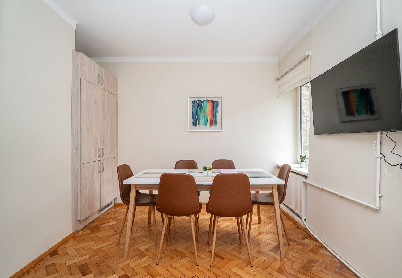 Apartament w Vilnius - Central and Comfy 2 Bedroom Apartment 